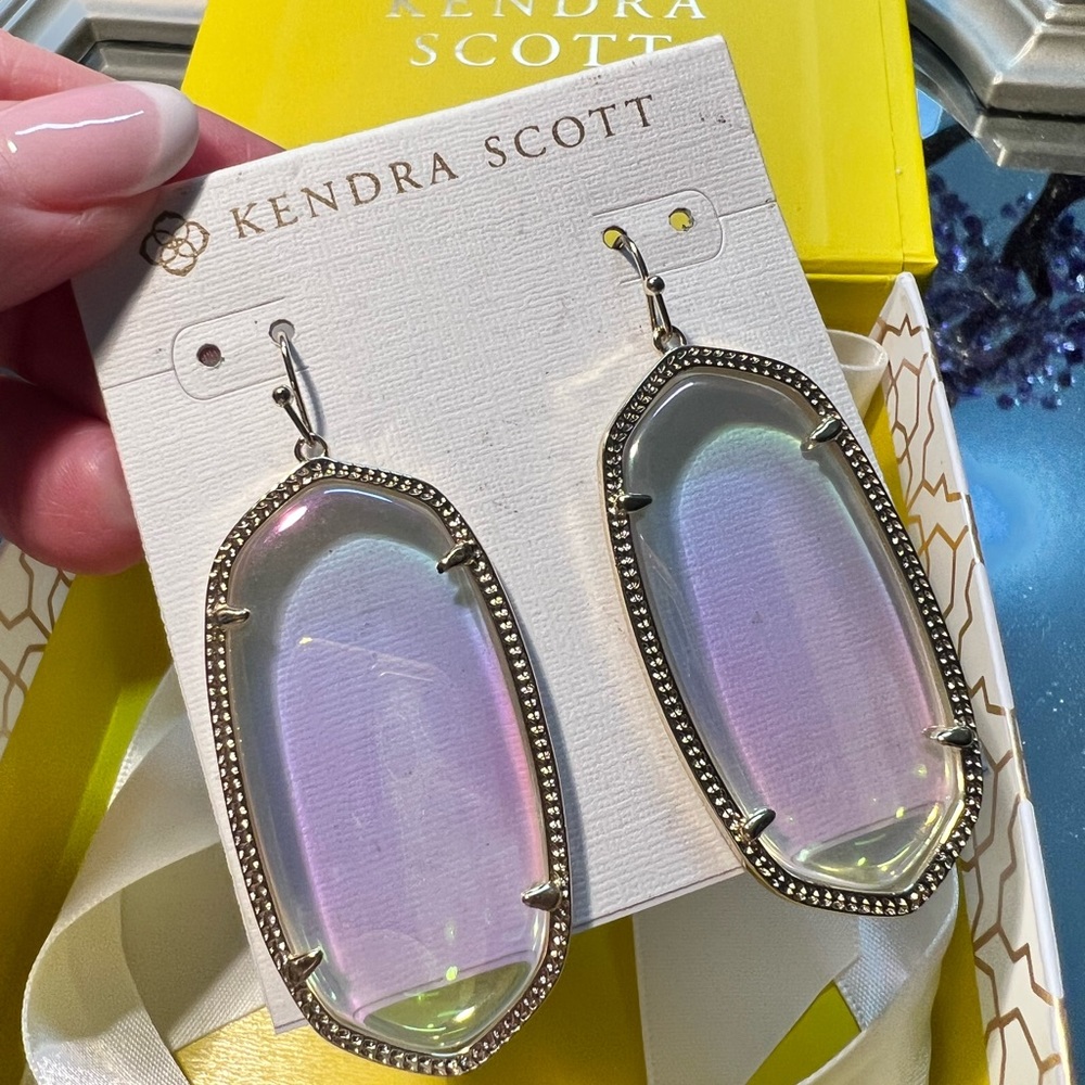 EUC Rare Kendra Scott Danielle Earrings Iridescent & Yellow Gold Gorgeous & HTF!